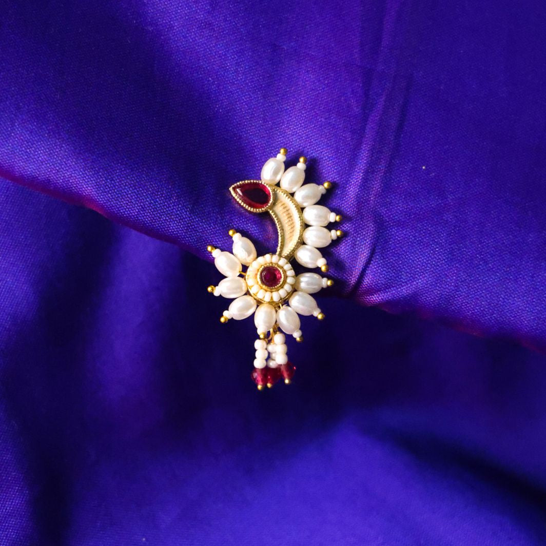 Pearl Blossom Red Nose Pin