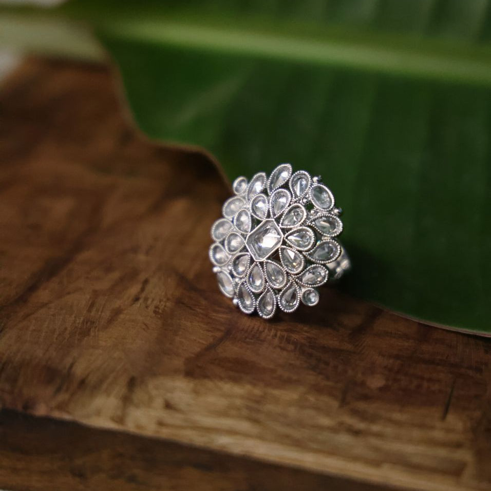 Silver Floral Kundan Cocktail Ring