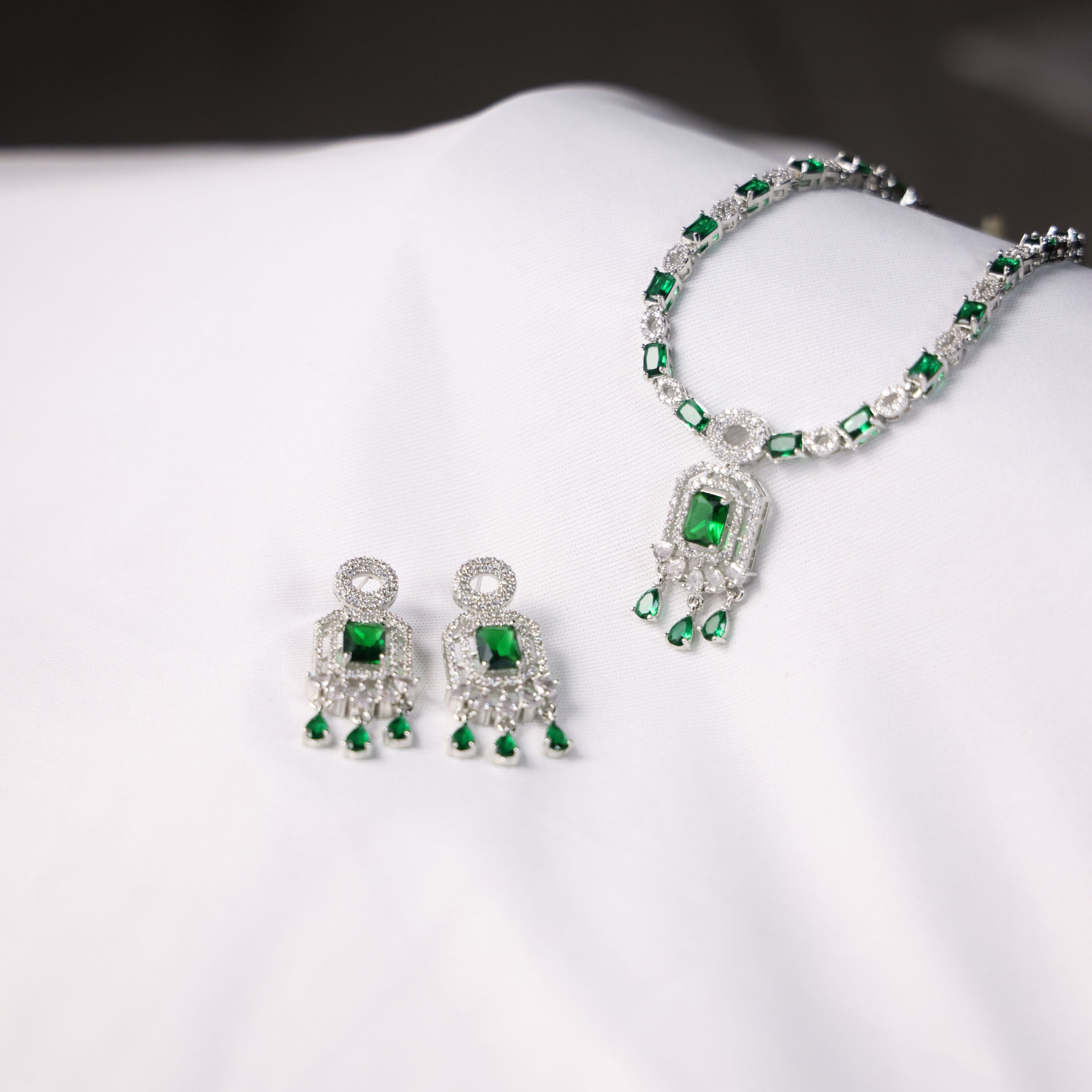 Emerald Drop & Diamond Simulant Set