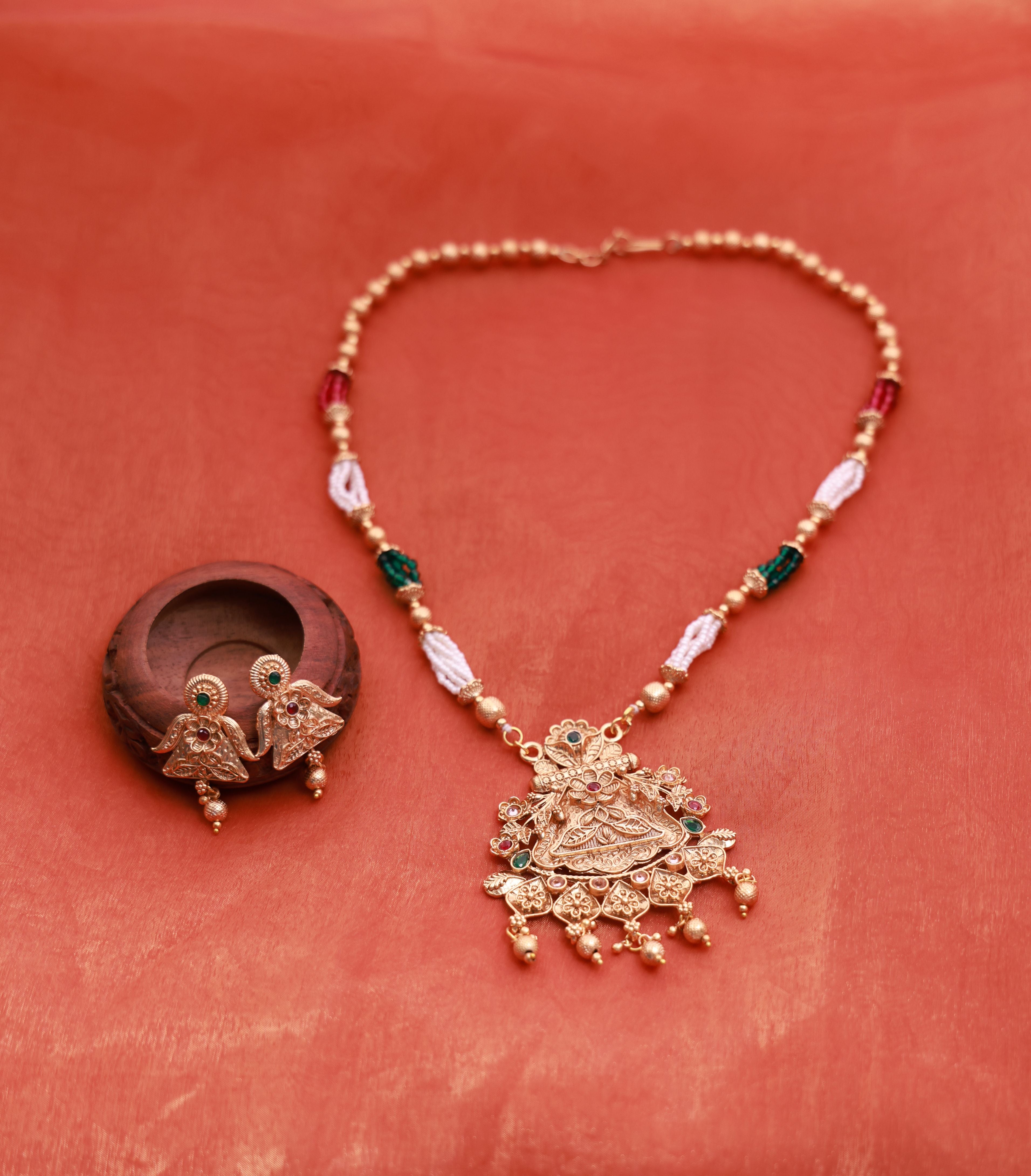 Antique Gold Temple Pendant Set